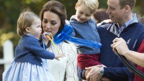 ¿Tendrán más hijos los duques de Cambridge? La familia de ella opina que sí