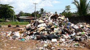 Moradores de Felipillo denuncian afectaciones por la acumulación de basura