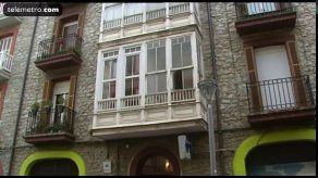 Fallece la bebé de madre brasileña lanzada por una ventana en España