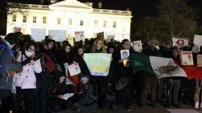 Estudiantes piden renuncia a presidente Enrique Peña Nieto en plazo de 6 días