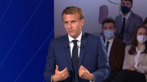 Macron anuncia inversión de 30.000 millones de euros para reindustrializar Francia