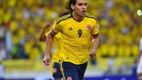 Falcao aterriza en Francia y se inscribe en el Consulado colombiano