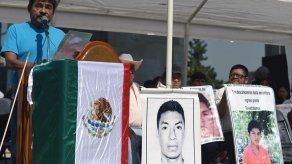 México envía a Austria ropa de estudiantes desaparecidos