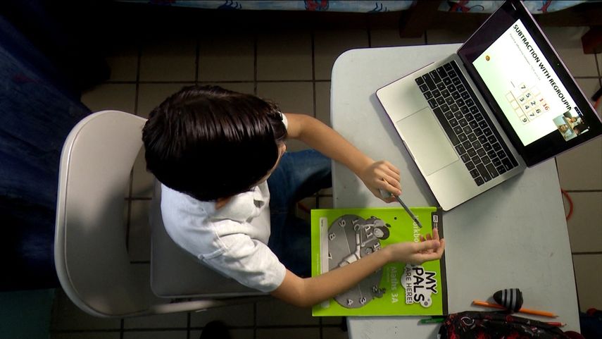 En el 2021 migraron del sector privado al público aproximadamente 15