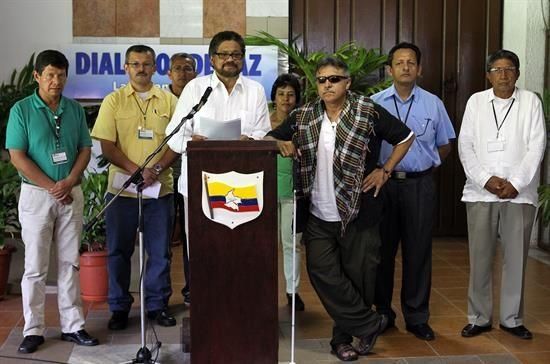 Diálogos entre Gobierno y FARC entran en una fase decisiva que alienta la paz