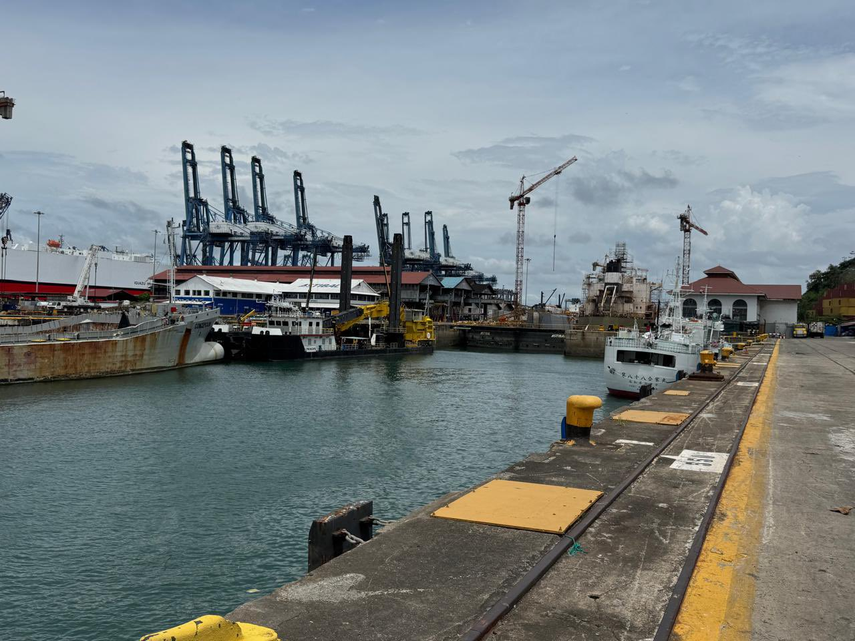 AMP mantiene cierre de puertos estatales tras sismo en Panamá.