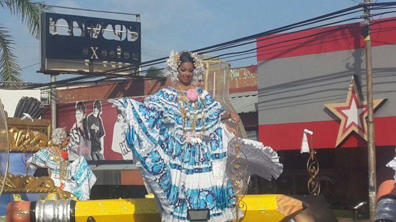 Desfile de las Mil Polleras 2015