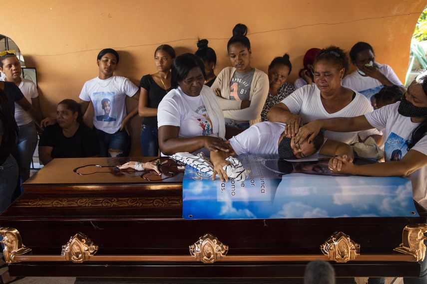 Once de las víctimas eran dominicanas. Las otras eran de Guatemala