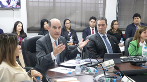 MEF restaura viáticos para misiones oficiales productivas para el país