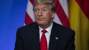 ZEKE MILLER y AAMER MADHANI