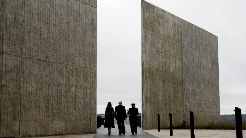 Trump: Memorial del 11 Sep renovó mi determinación para muro