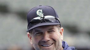 Marineros: Edgar Martínez no seguirá como coach de bateo