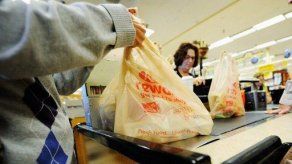 Supermercados de Sao Paulo dejan de distribuir bolsas de plástico