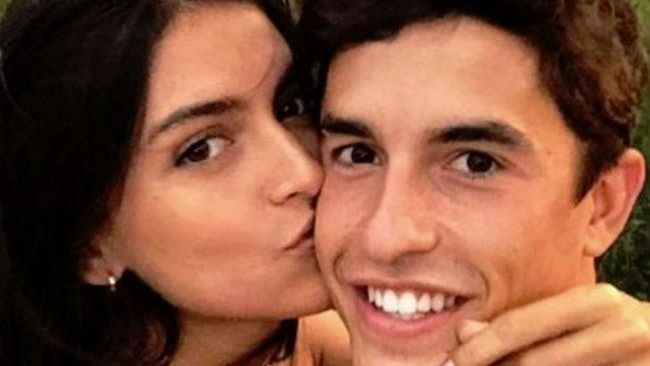 Lucía Rivera, presente pero muy discreta en la última celebración de Marc Márquez
