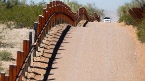 Monumental barrera que separa EEUU de México