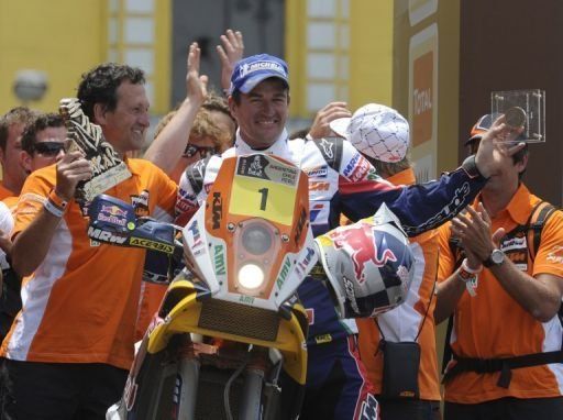 Marc Coma renuncia al Dakar 2013 por su lesión de hombro
