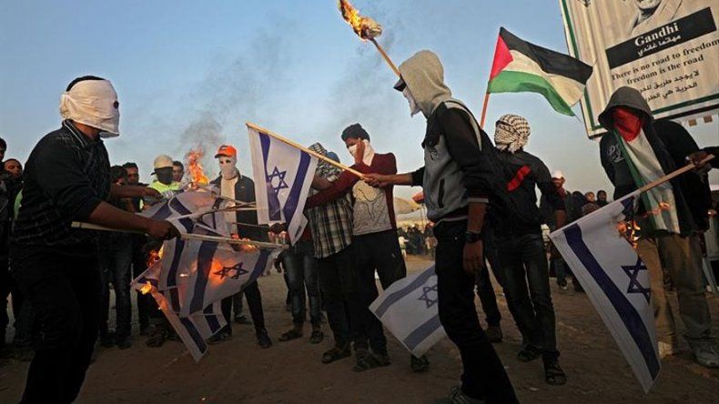 Dos palestinos muertos en Gaza en protestas cerca de la frontera con Israel