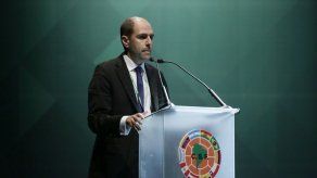 Reaparece ex presidente del futbol chileno en Miami