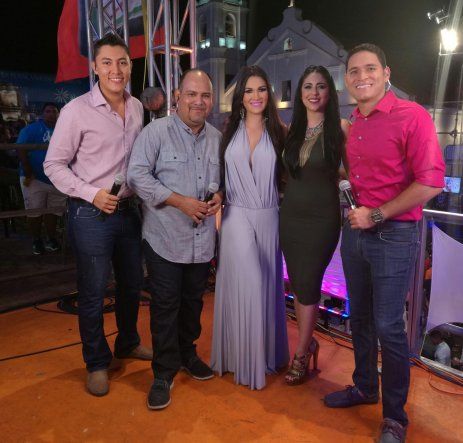 Paseo nocturno del Domingo de Carnaval en Las Tablas