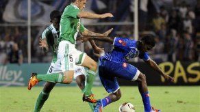 Godoy Cruz de panameño Cooper iguala 4-4 con Atlético Nacional