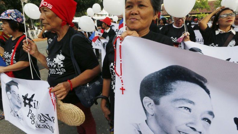 Autorizan sepelio de Marcos en cementerio nacional filipino