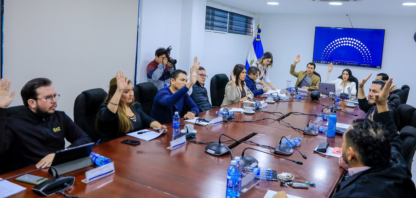 El Salvador avanza hacia la reactivación de la minería metálica