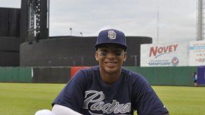 Panameño Reginald Preciado inicia el camino a un sueño con los Padres de San Diego