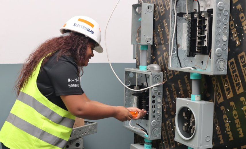 INADEH anuncia cursos presenciales en Tocumen para enero 2025 INADEH anuncia cursos presenciales en Tocumen para enero 2025