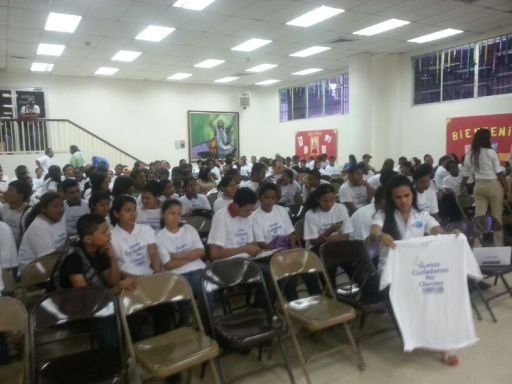 Grupos juveniles participan en conversatorio sobre Pacto Ético