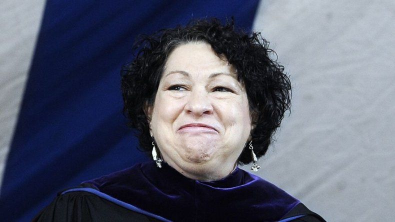 Gobierno pide a Sotomayor no bloquear seguro