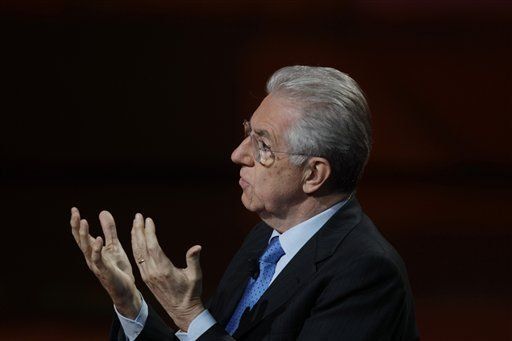 Monti desmiente querer limitar control parlamentario por crisis
