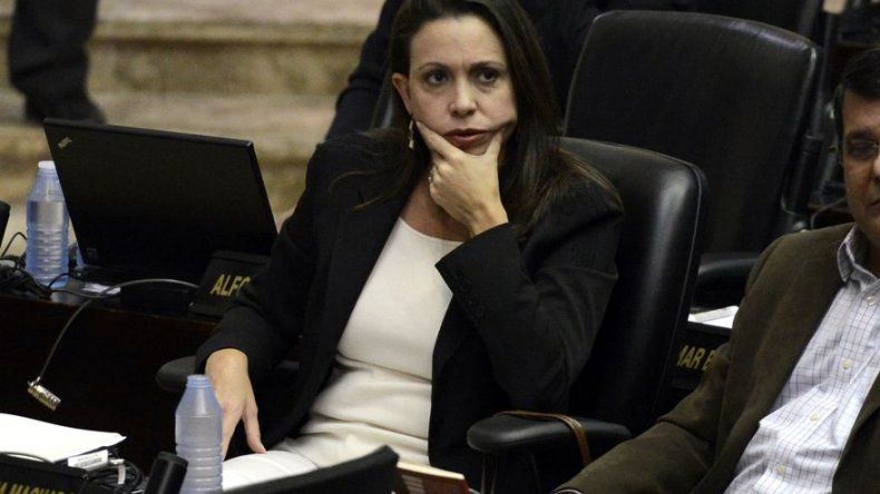 El PSUV dice que Machado no fue destituida, que se fue solita