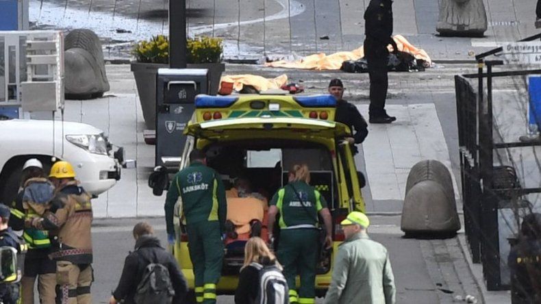 LO ÚLTIMO: Cifra de muertos por ataque en Estocolmo sube a 4