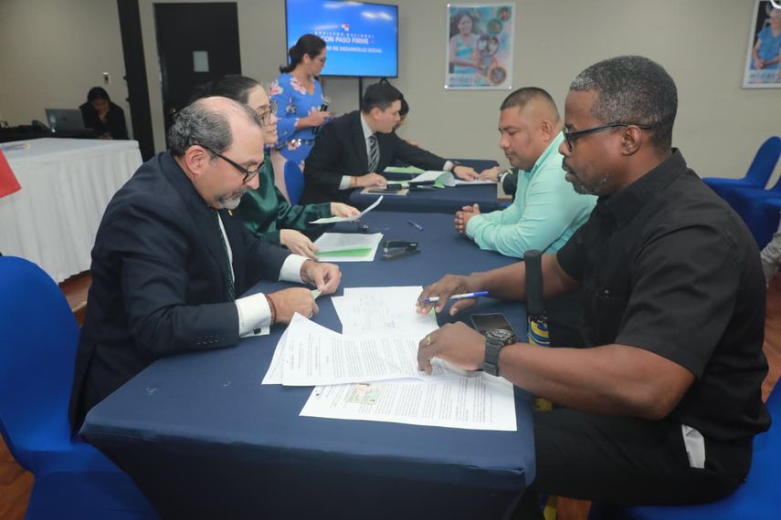 MIDES realiza pagos.