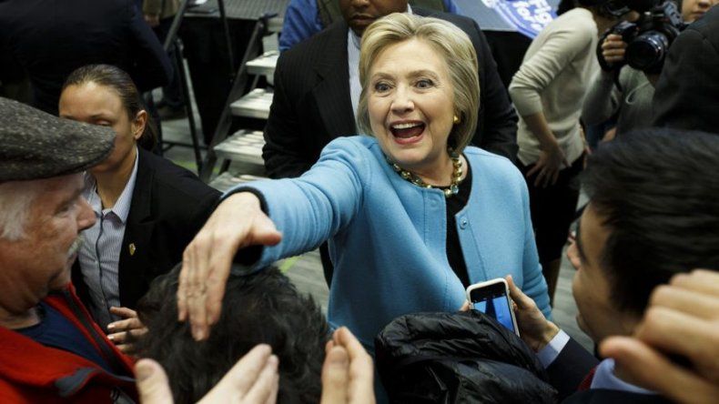 Clinton logra el apoyo de congresistas negros para ser presidente de EEUU
