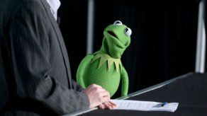 El actor que dio voz a la rana René está furioso por su despido