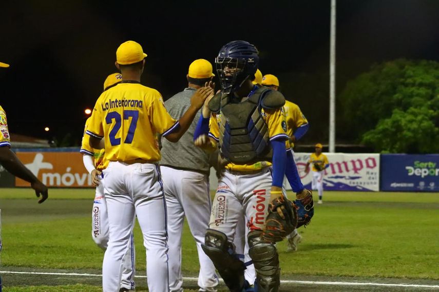 Béisbol Juvenil 2025: Herrera y Chiriquí ganan en casa