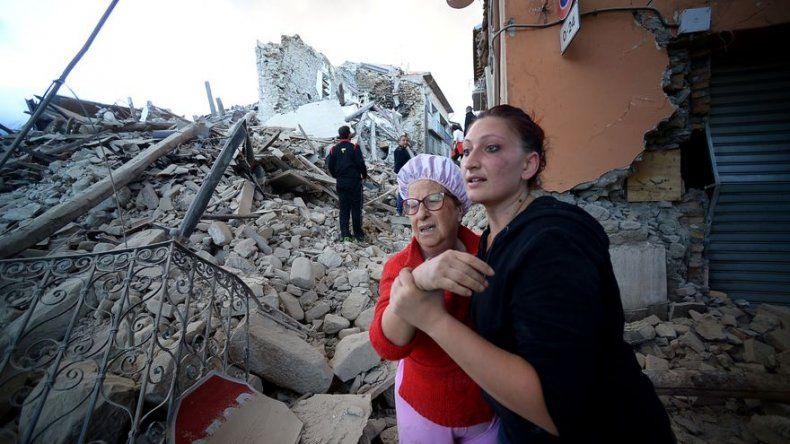 Al menos 38 muertos tras el terremoto en el centro de Italia