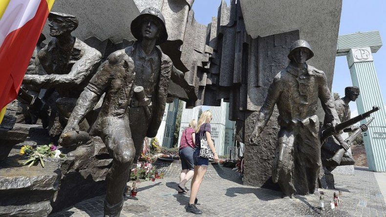 Polonia honra el alzamiento de 1944 contra la ocupación nazi