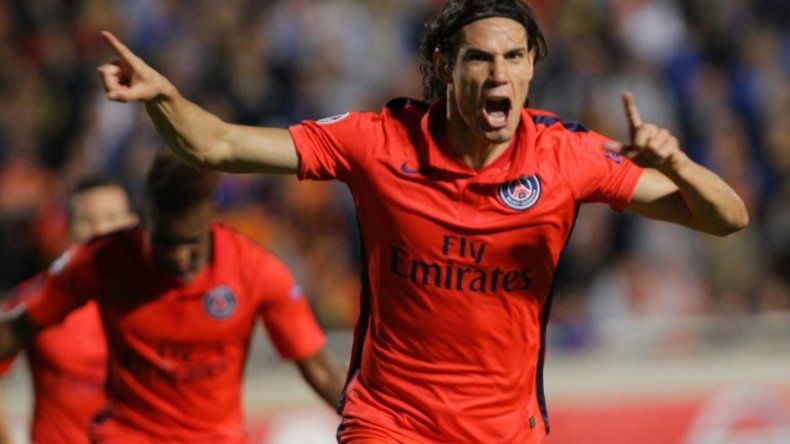 Cavani da victoria milagrosa del París SG ante el Apoel