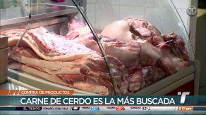 Consumidores acuden por productos de la cena navideña al Mercado San Felipe Neri