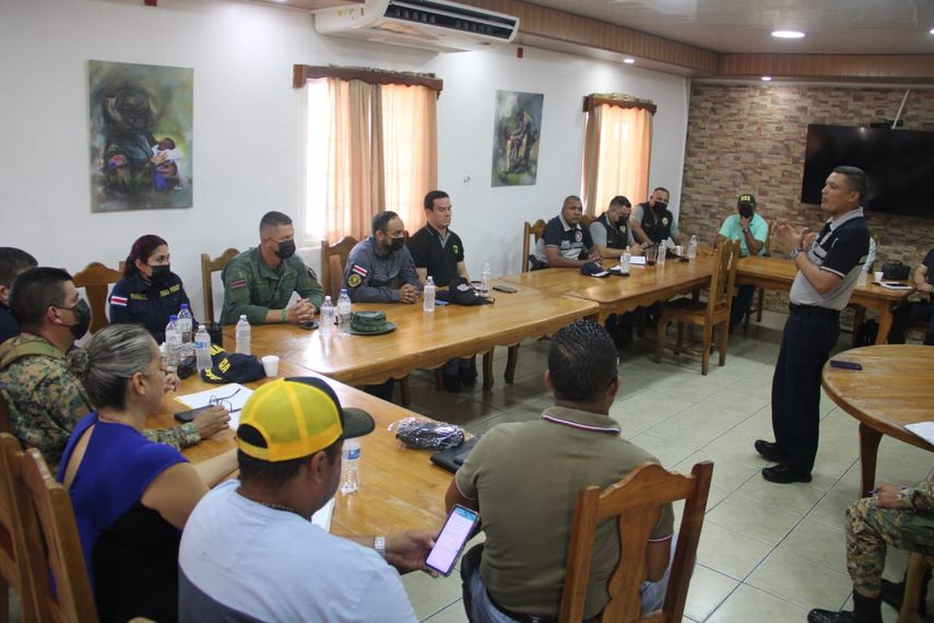 Reunión entre las autoridades de Panamá y Costa Rica.