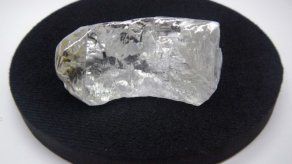 Extraído el mayor diamante jamás hallado en Angola