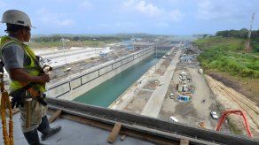 Canal de Panamá pide que contratista confirme para abril entrega de ampliación Canal de Panamá pide que contratista confirme para abril entrega de ampliación