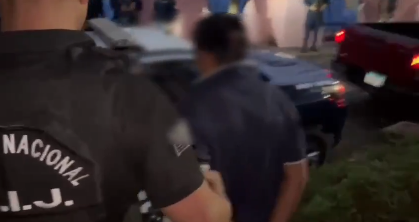 La Policía Nacional confirmó la aprehensión de cuatro personas por maltrato al menor en Colón.