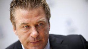 Alec Baldwin explica sus tuits sobre NBC