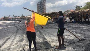 Sinaproc coloca bandera amarilla en playas de Panamá Oeste por fuertes oleajes