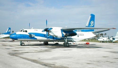 Accidente de avión en Cuba deja ocho militares muertos