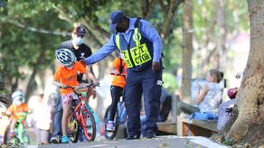 La ciclovía infantil está dirigida a niños de 5 a 11 años de edad o hasta 1.35 metros de estatura.&nbsp;