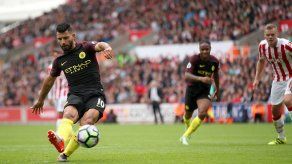 Con dobletes de Agüero y Nolito el City golea 4-1 al Stoke